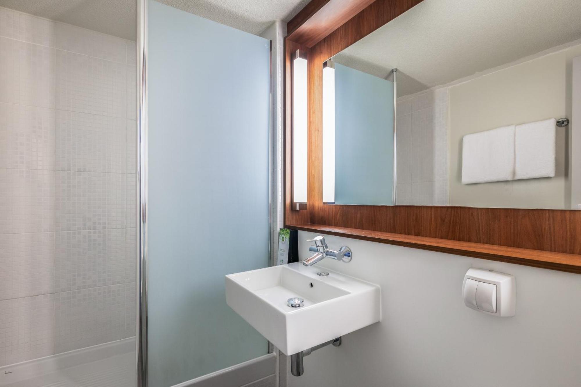 Campanile Nature - Bordeaux Sud Pessac Песак Екстериор снимка